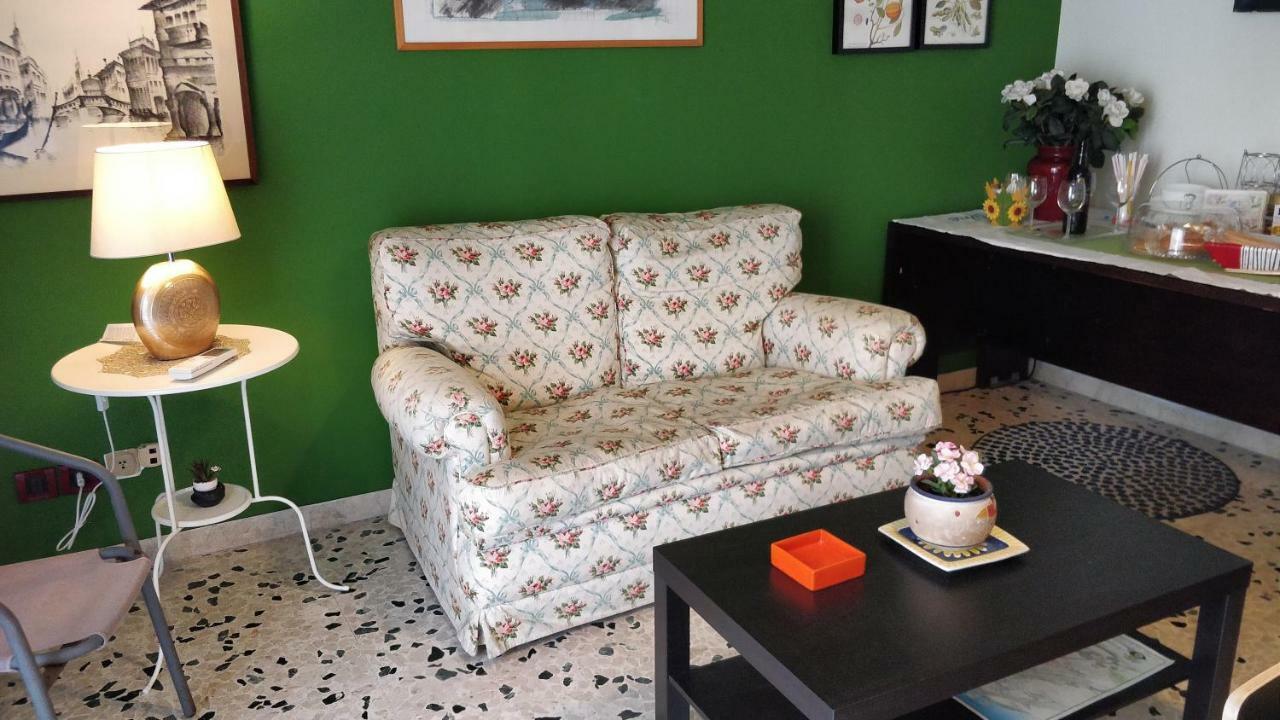 Suite Time Van Gogh CTA Eksteriør billede